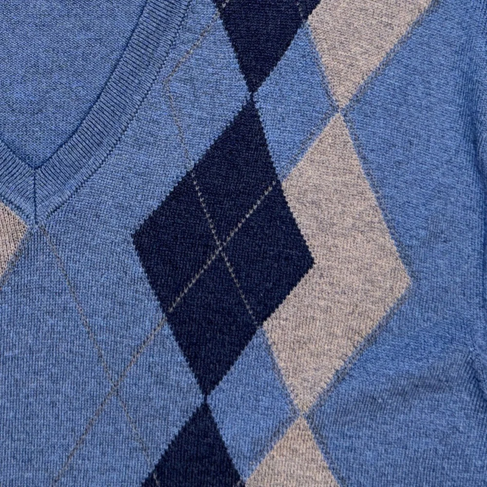 Banana Republic Men’s Silk Cashmere Blend Argyle V-Neck Sweater Blue Size L